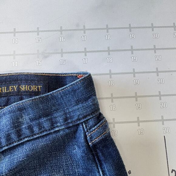 Lucky Brand Low Rise Cut Off Denim Jean Shorts Womens 31 Blue Dark Stars Riley - Picture 7 of 8